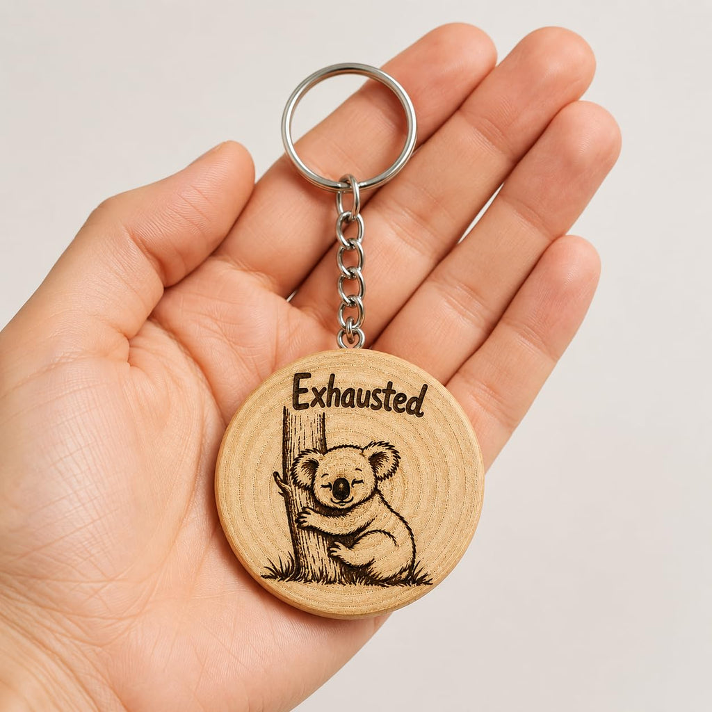 Promotech Lasergravierter Holz-Schlüsselanhänger Koala Exhausted
