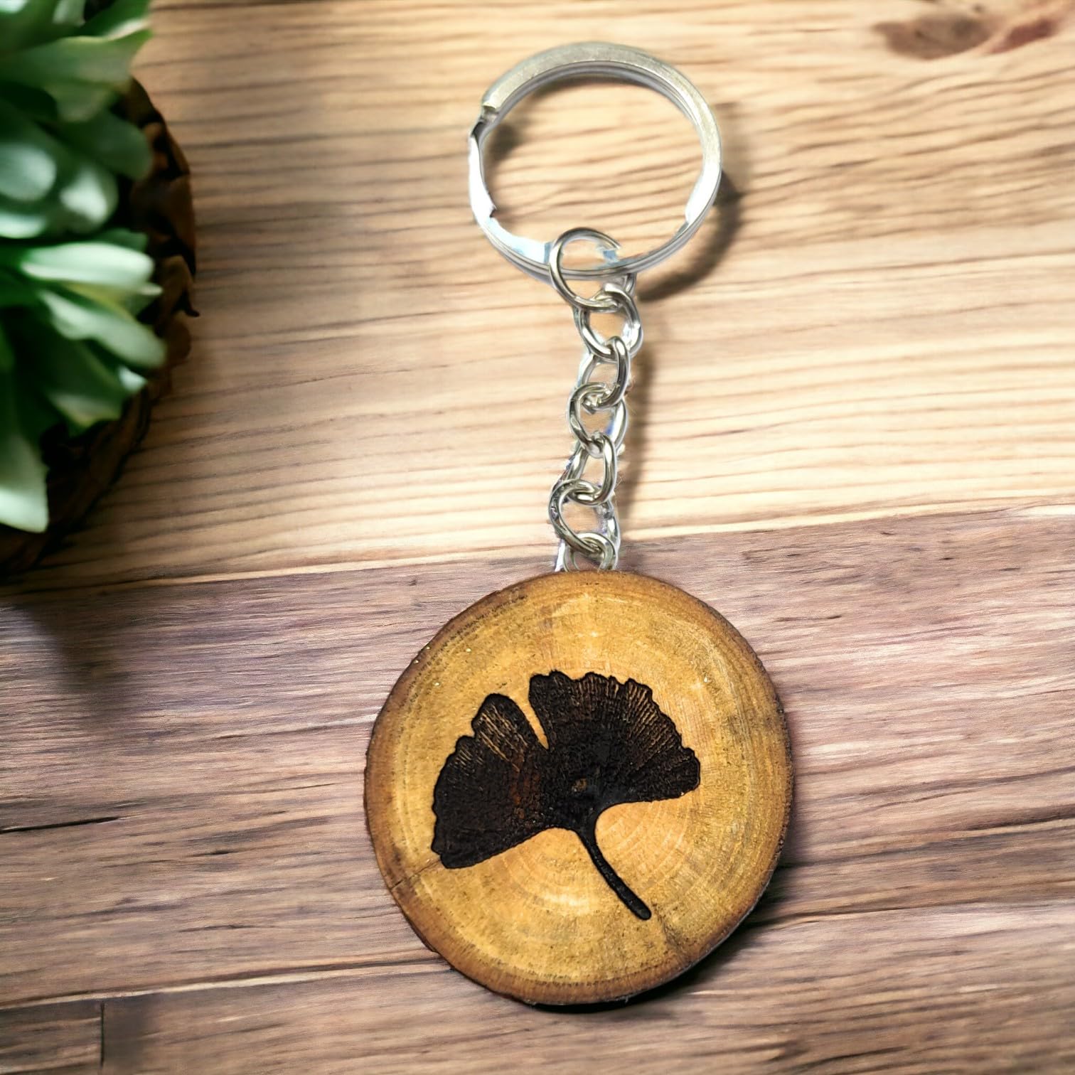 Ginkgo Biloba Lasergravierter Holz Schlüsselanhänger