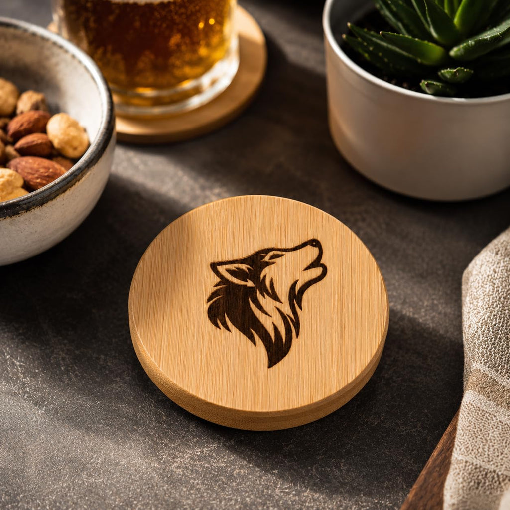 Holz Flaschenöffner Wolf Gravur aus Bambus