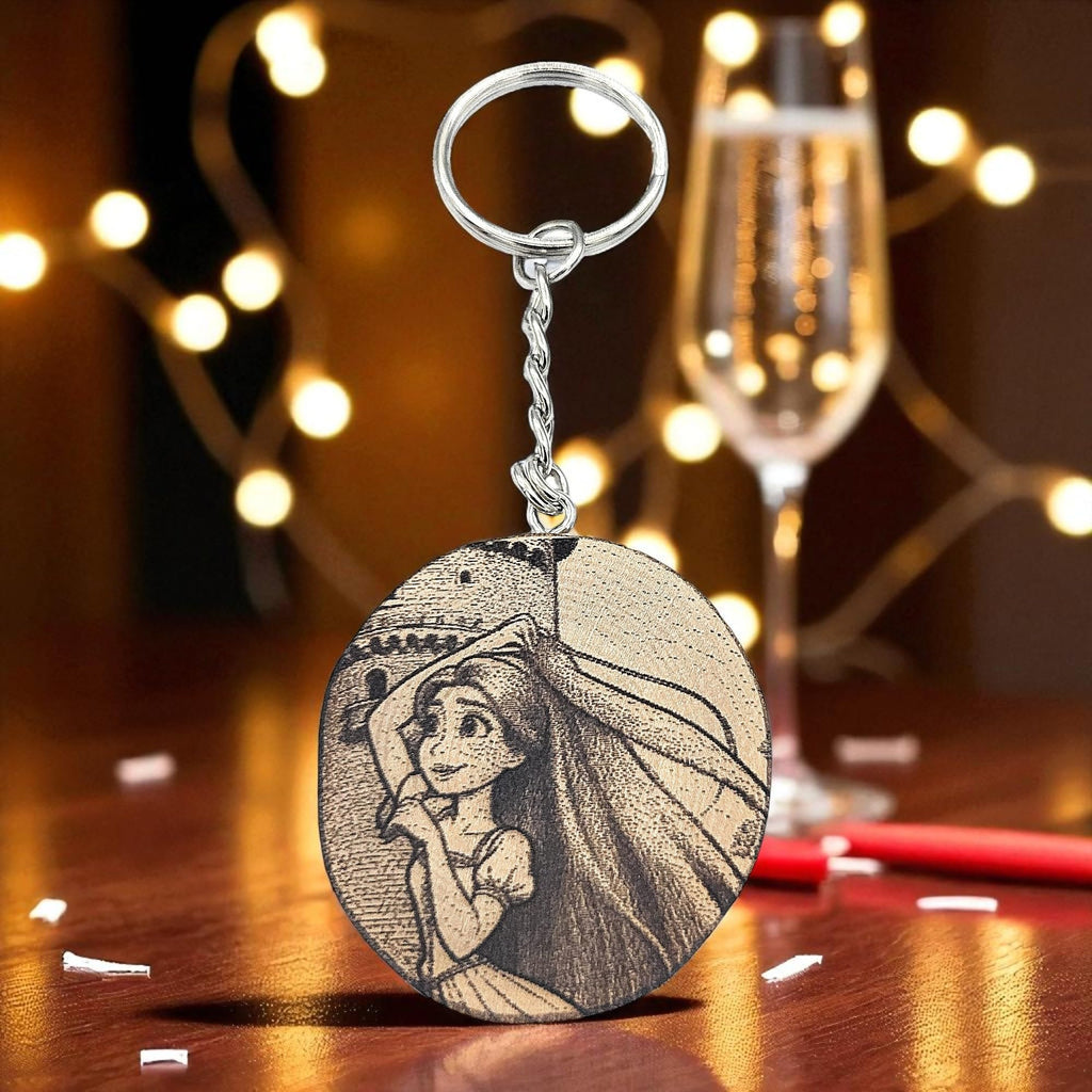 Promotech Rapunzel Schlüsselanhänger – Handgefertigter Holz Schlüsselring mit Lasergravur – Märchenmotiv im Turm für Fantasy- & Märchenfans