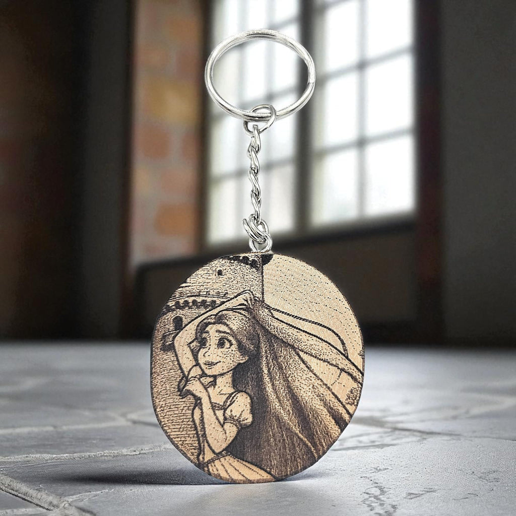 Promotech Rapunzel Schlüsselanhänger – Handgefertigter Holz Schlüsselring mit Lasergravur – Märchenmotiv im Turm für Fantasy- & Märchenfans