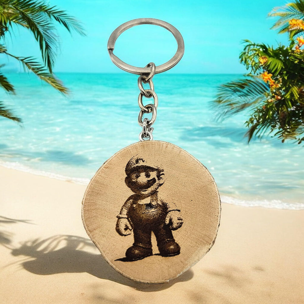 Promotech Gamer Mario Schlüsselanhänger – Handgefertigter, lasergravierter Einzelstück-Schlüsselanhänger aus Naturholz für Gaming-Fans