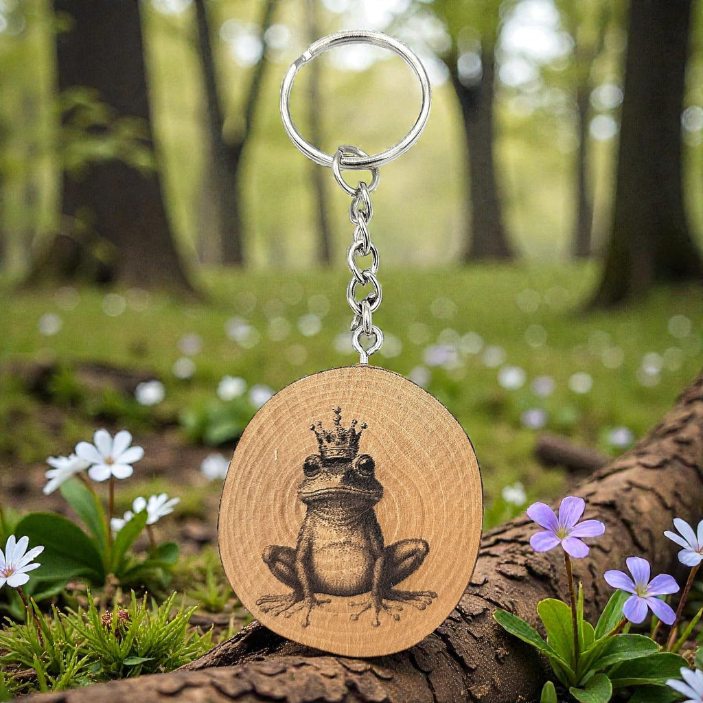 Frosch mit Krone Lasergravierter Holz Schlüsselanhänger