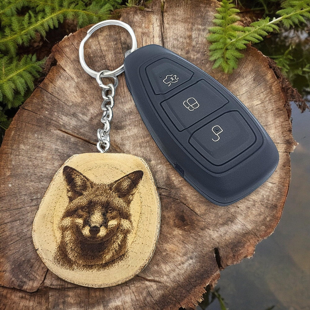 Promotech Schlauer Fuchs – Handgefertigter, lasergravierter Einzelstück-Schlüsselanhänger aus Naturholz, Symbol für Klugheit & Intuition