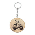 Legendärer Vespa Scooter Handgefertigter und naturbelassener Einzelstück Schlüsselanhänger aus Holz