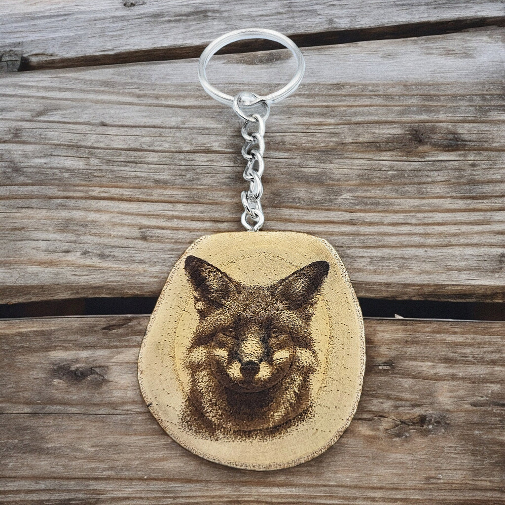 Schlauer Fuchs Handgefertigter und naturbelassener Einzelstück Lasergravierter Schlüsselanhänger aus Holz