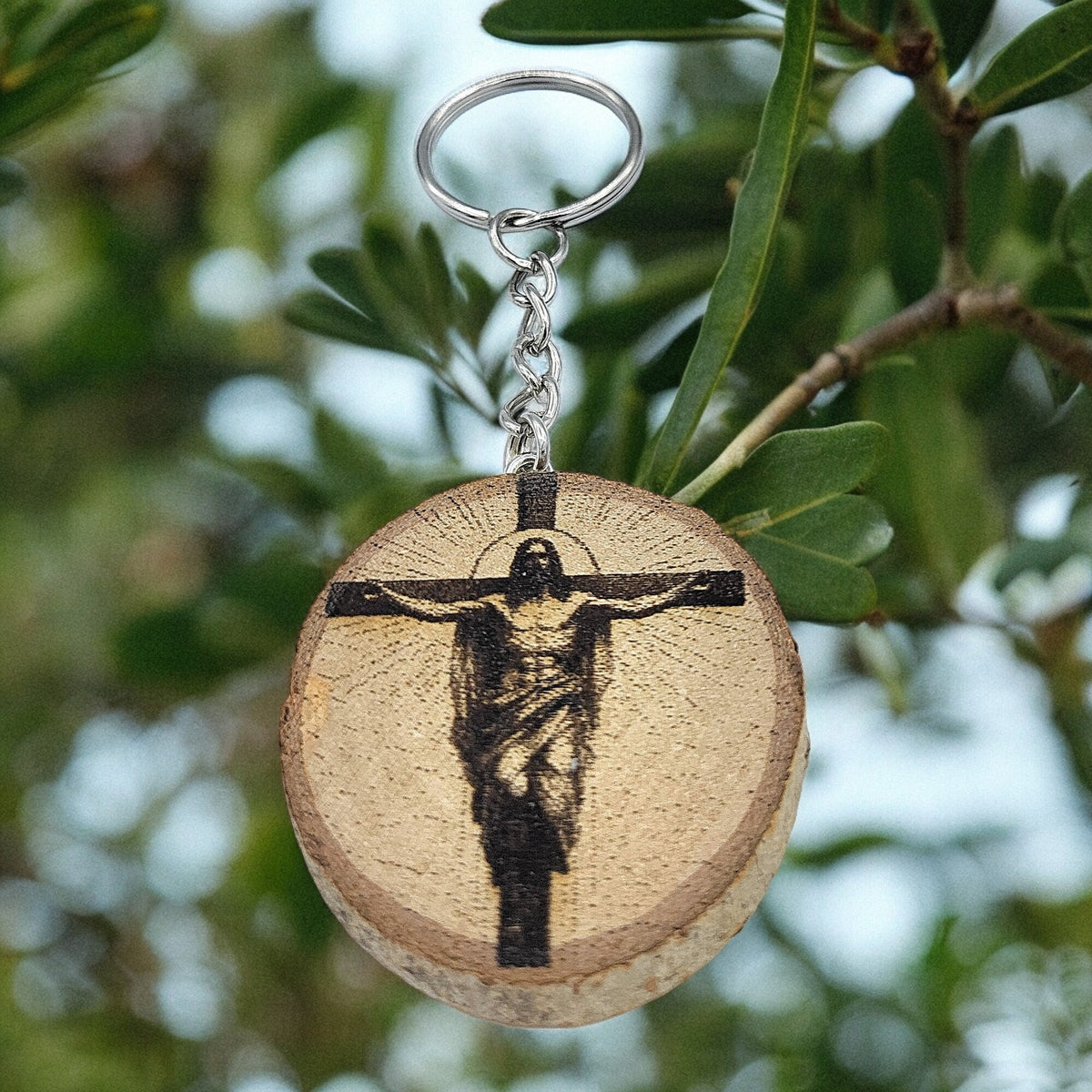 Die Kreuzigung Jesu Handgefertigter und naturbelassener Einzelstück Schlüsselanhänger aus Holz