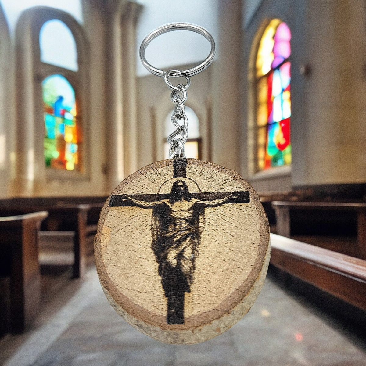Die Kreuzigung Jesu Handgefertigter und naturbelassener Einzelstück Schlüsselanhänger aus Holz