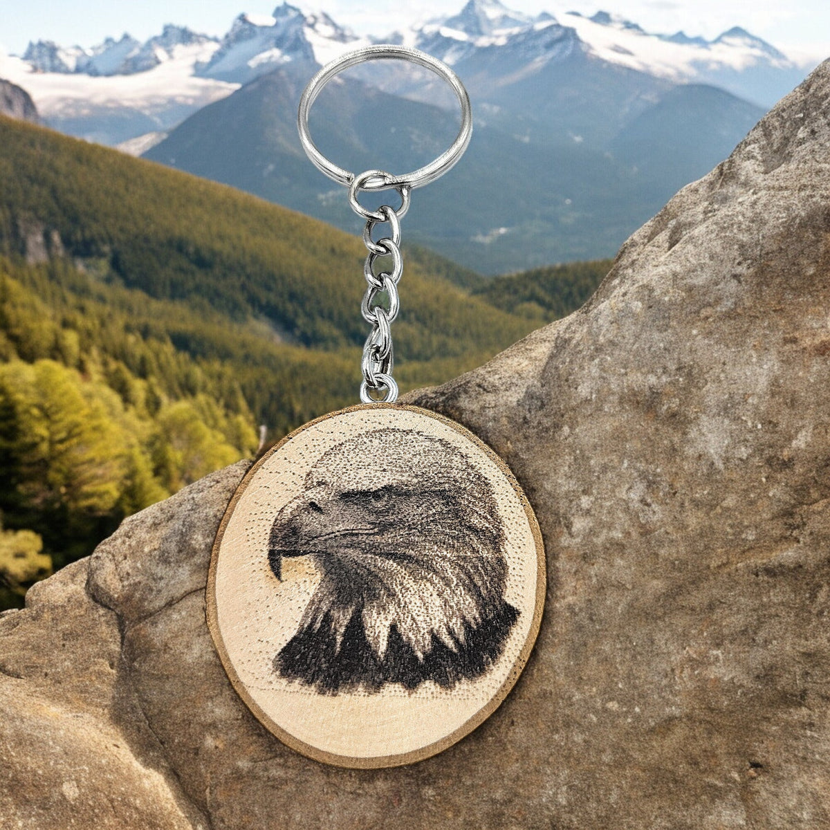 Der Weißkopfseeadler - Handgefertigter und naturbelassener Einzelstück Lasergravierter Schlüsselanhänger aus Holz