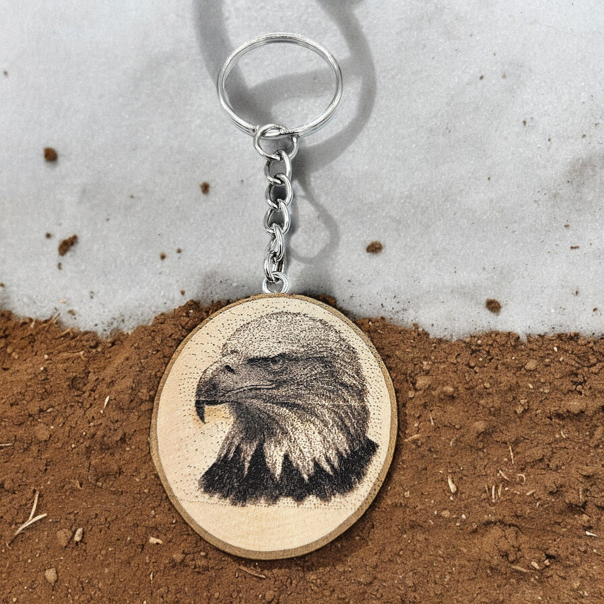 Der Weißkopfseeadler - Handgefertigter und naturbelassener Einzelstück Lasergravierter Schlüsselanhänger aus Holz