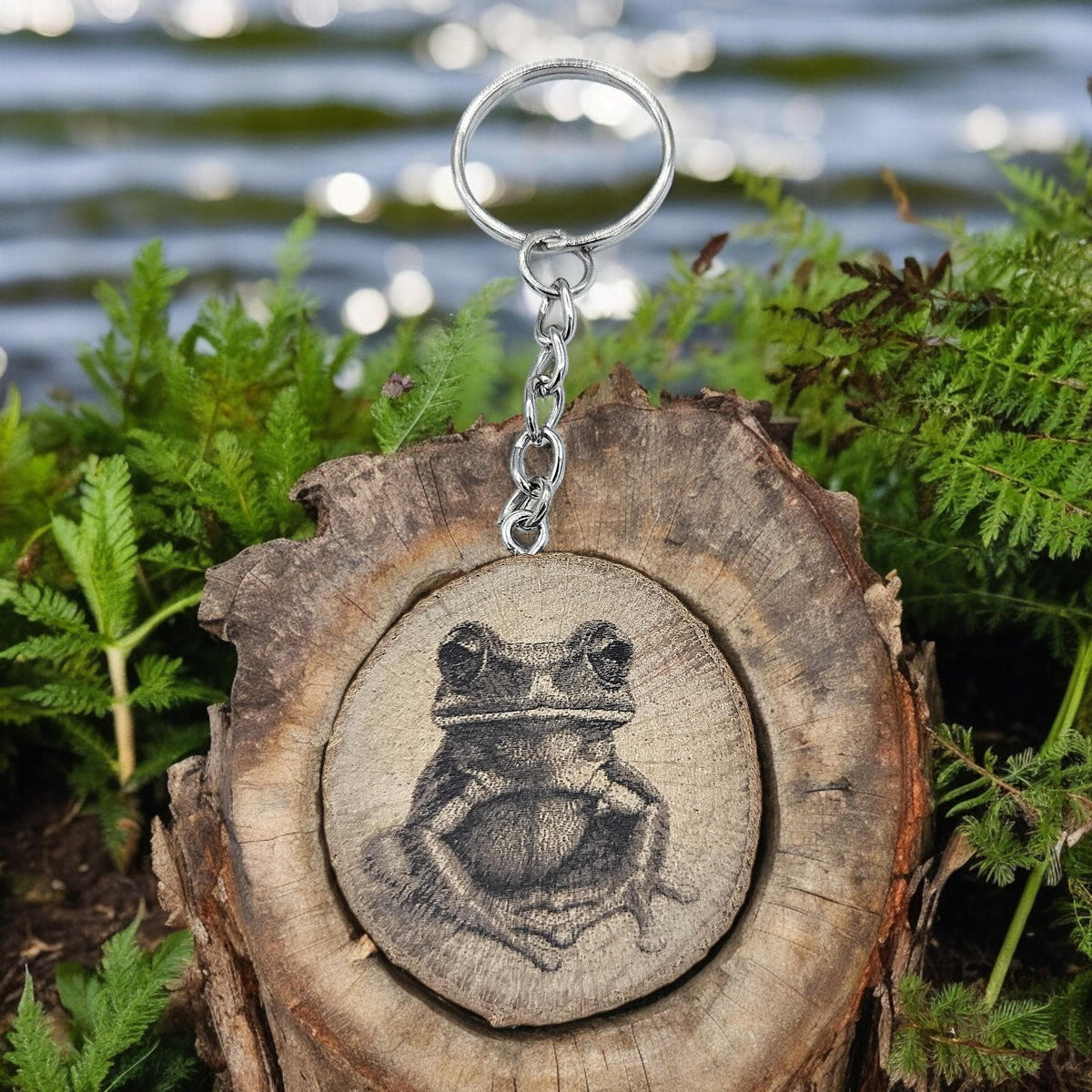 Grüner Baumfrosch Handgefertigter und naturbelassener Einzelstück Lasergravierter Schlüsselanhänger aus Holz