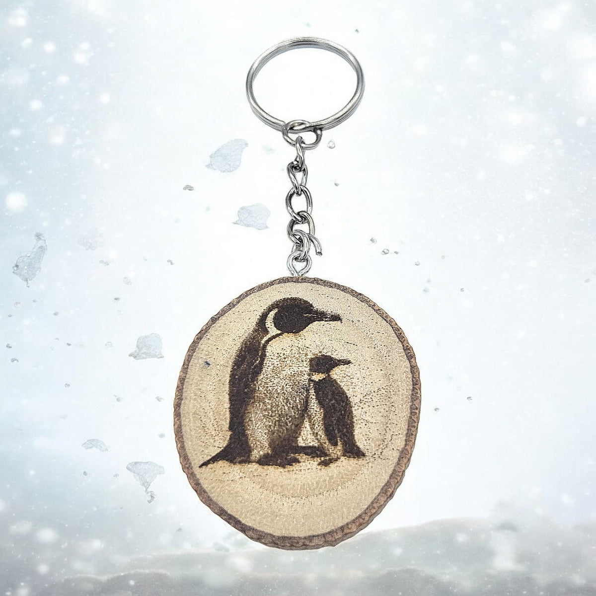 Kaiserpinguin Handgefertigter und naturbelassener Einzelstück Lasergravierter Schlüsselanhänger aus Holz